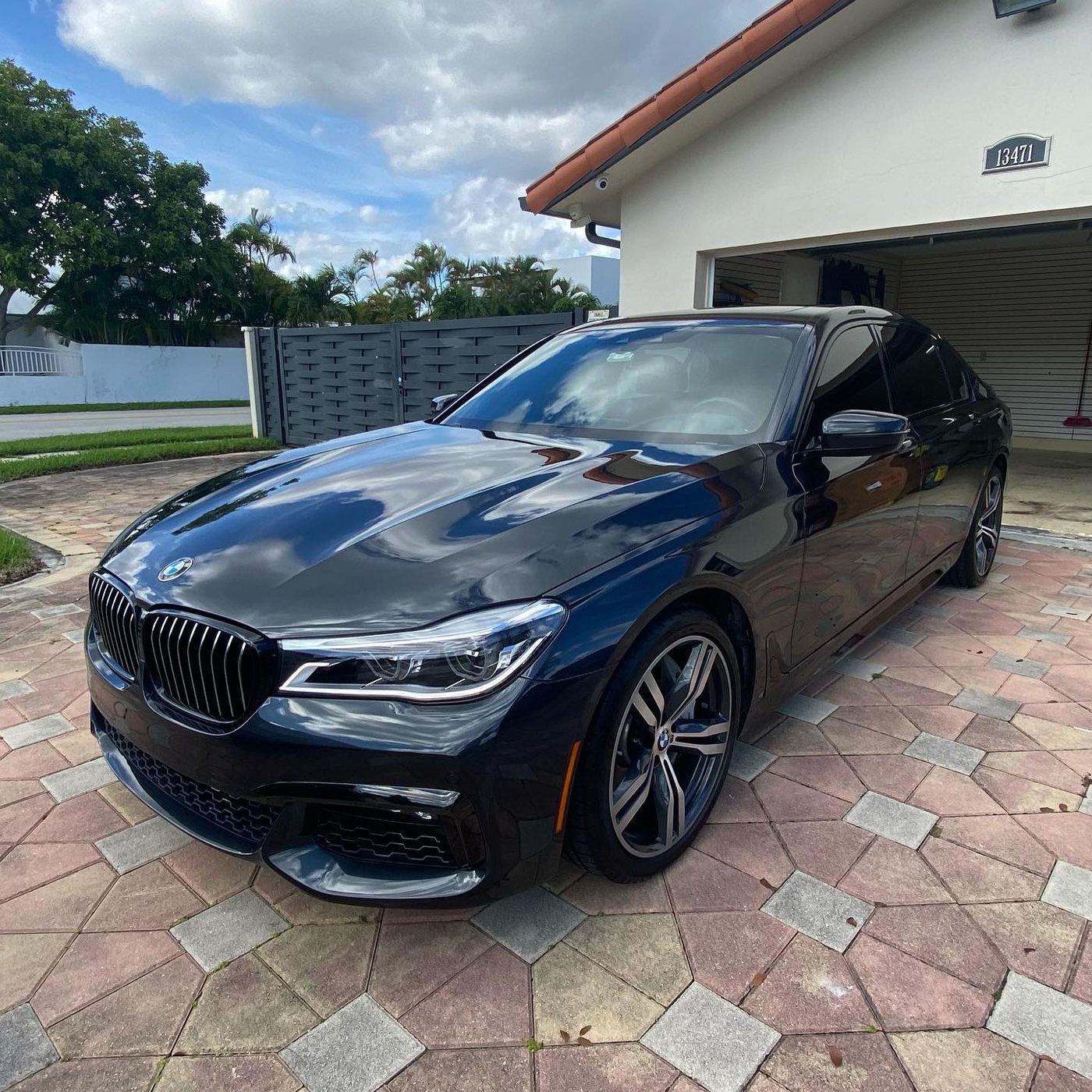 BMW 750i - Black protected at Elite Premium Detailing