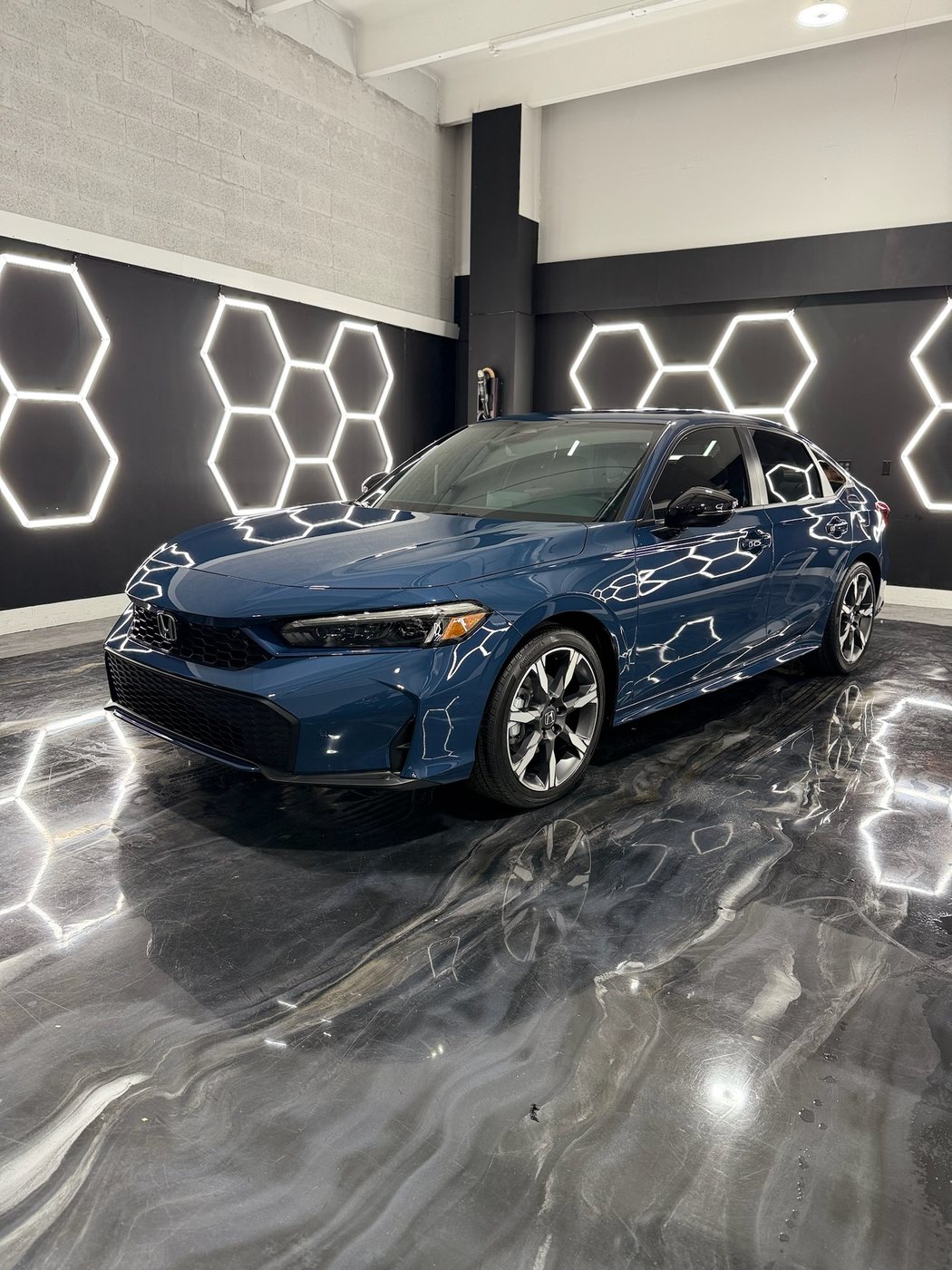 Honda Civic Híbrido - Blue protected at Elite Premium Detailing