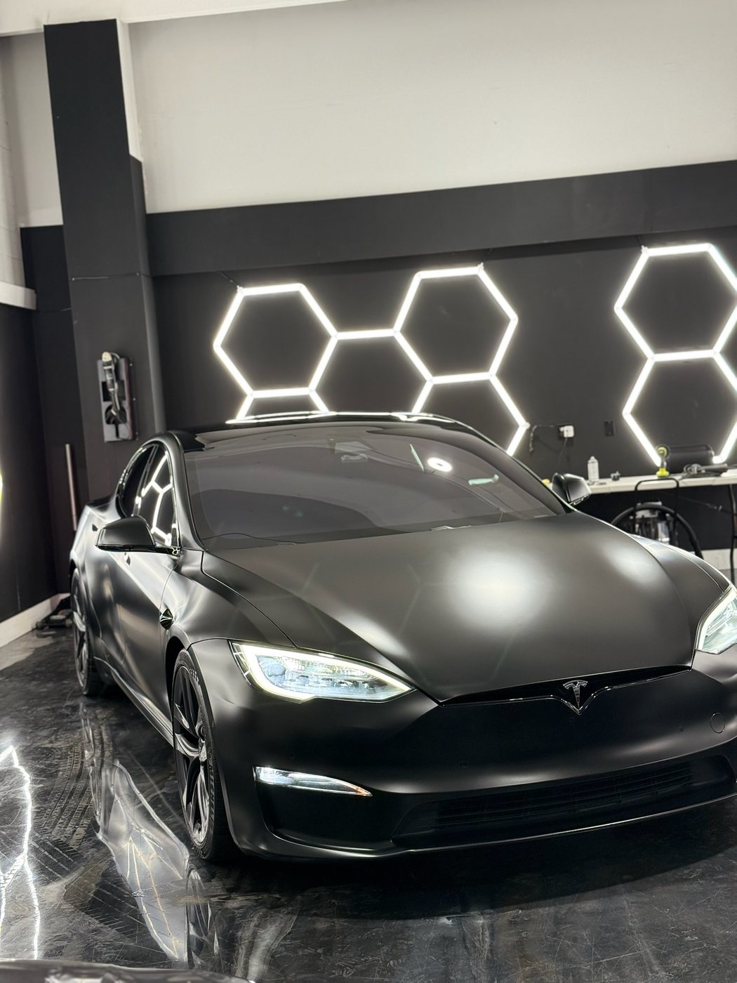 Tesla Model S, satin black, front