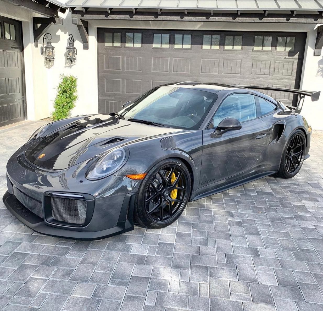 Porsche 911 GT2 RS - Grey protected at Elite Premium Detailing