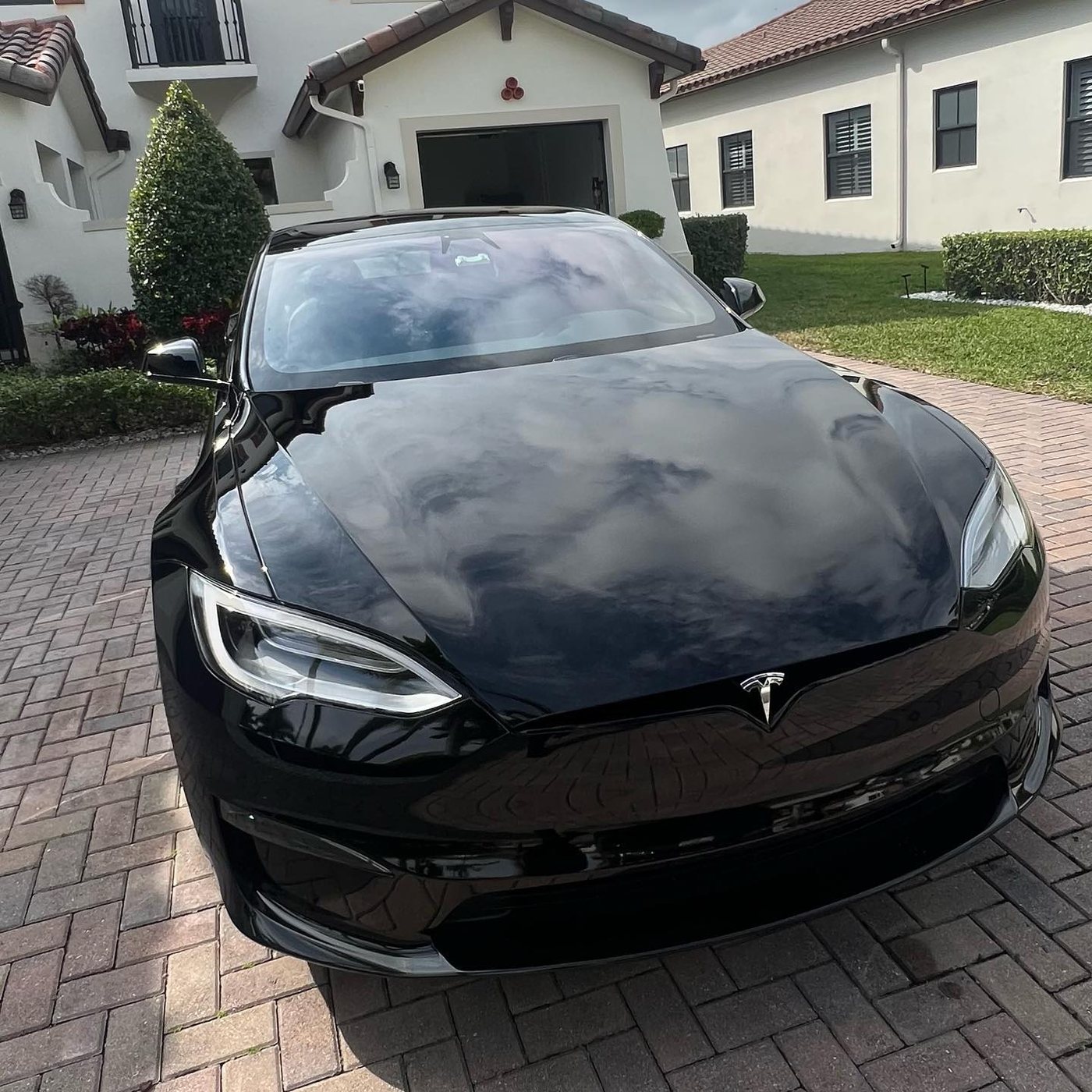 Tesla Model S Plaid, black, rear
